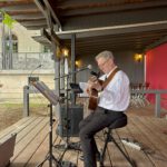 Dirk Ende singt In the Ghetto opener für Roland Kaiser Konzert